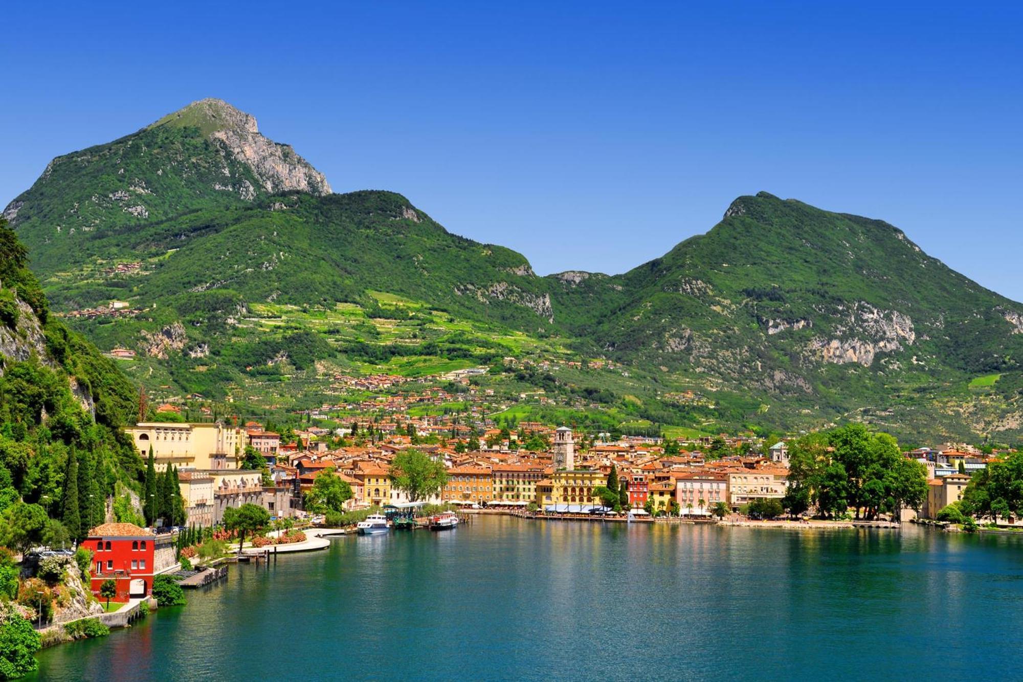 Anna - Lago & Bastione - Happy * Riva del Garda